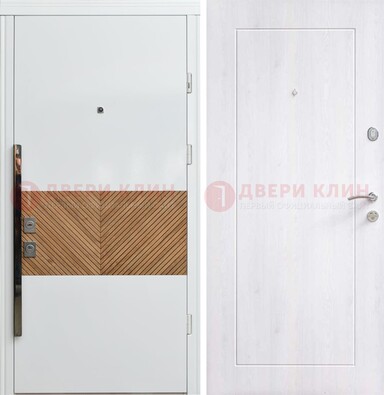 Белая железная дверь МДФ горизонтальной вставкой ДМ-265 во Владимире