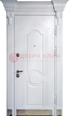Белая металлическая дверь с массивом дуба для дома ДМД-59 во Владимире
