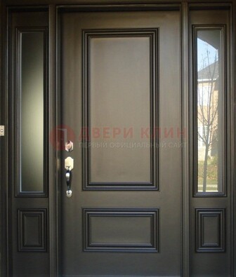 Парадная дверь с отделкой массив ДПР-65 в загородный дом во Владимире