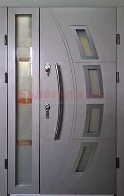 Серая железная дверь для дома со стеклом ДС-17 во Владимире