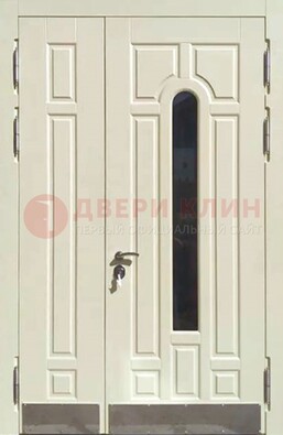 Белая двухстворчатая металлическая дверь со стеклом ДС-71 во Владимире