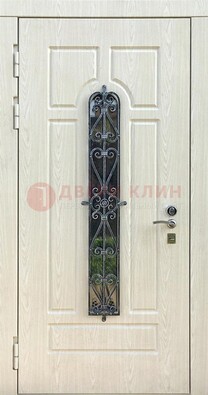 Светлая стальная дверь со стеклом и ковкой ДСК-118 во Владимире