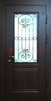 Железная дверь со стеклом и ковкой ДСК-65 для общественных зданий во Владимире
