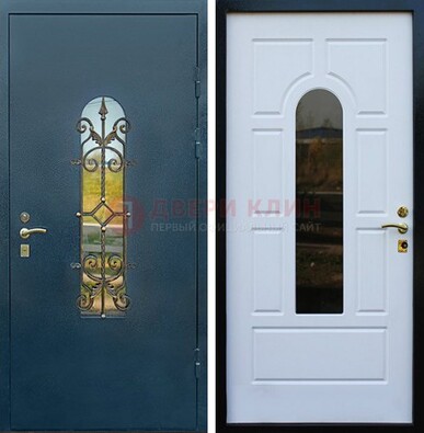 Входная дверь Дверь со стеклом и ковкой ДСК-71 для кирпичного дома во Владимире