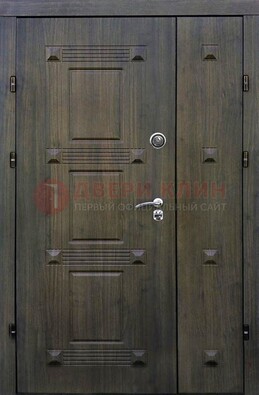 Железная двухстворчатая филенчатая дверь с виноритом ДВТ-143 во Владимире