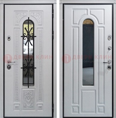 Белая стальная дверь с виноритом и ковкой снаружи ДВТ-197 во Владимире